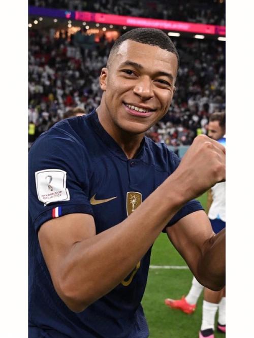 《洛奇》精炼的防具 强力装备大放送！